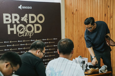 Budaya Indonesia Mencuci Sepatu
